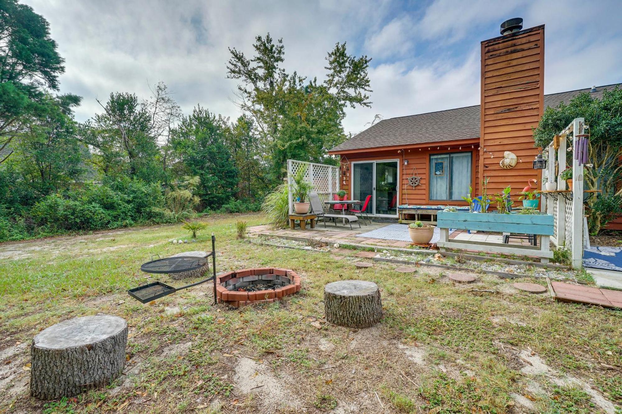 Pet-Friendly Wilmington Home With Fenced Yard! Exterior photo