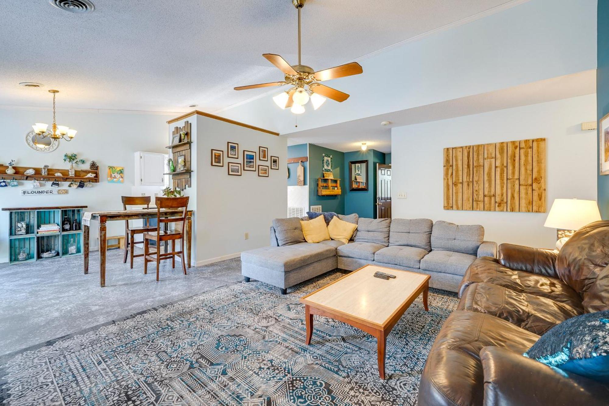 Pet-Friendly Wilmington Home With Fenced Yard! Exterior photo